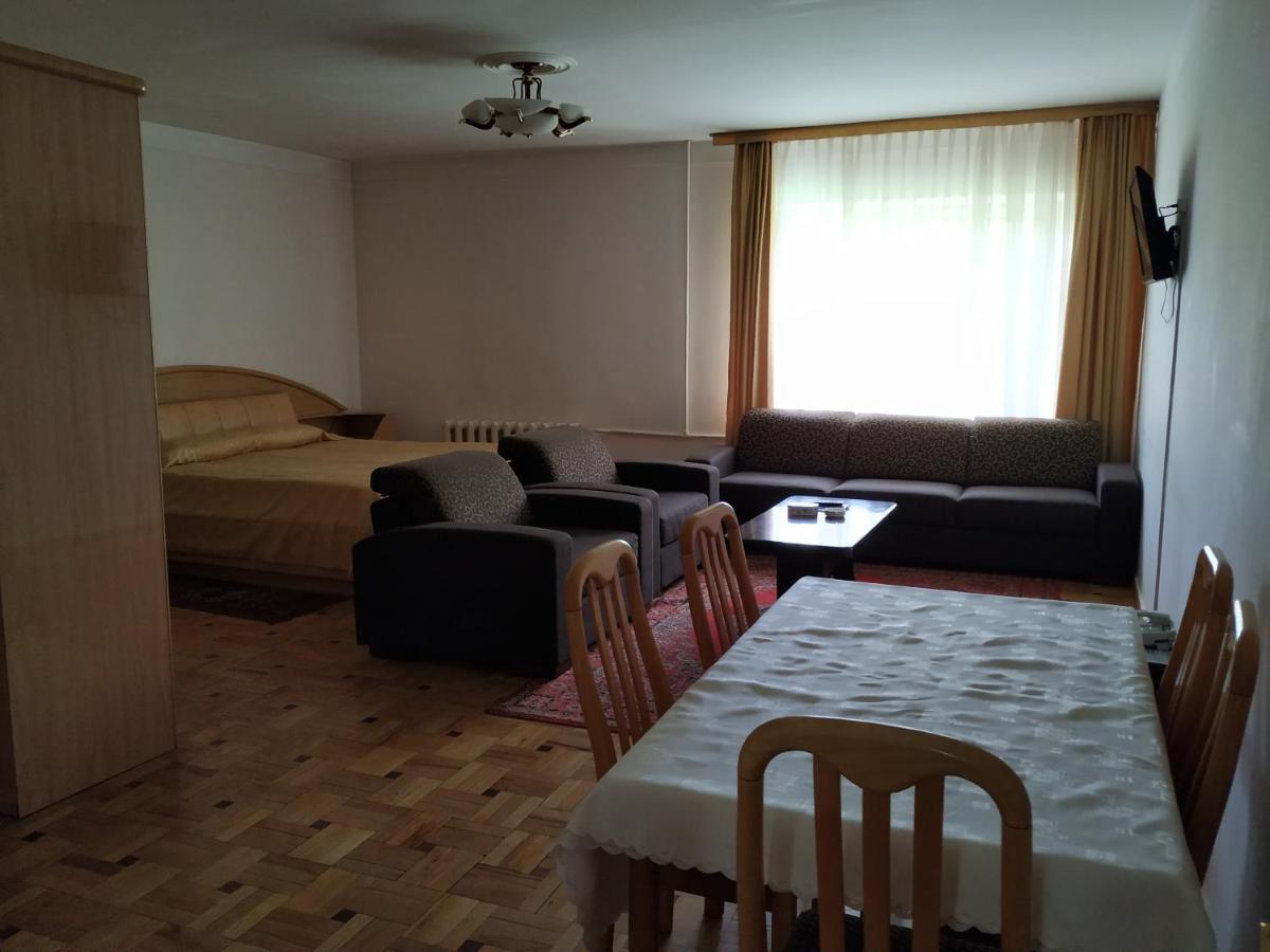 Aliq Hotel ツァグカゾール エクステリア 写真