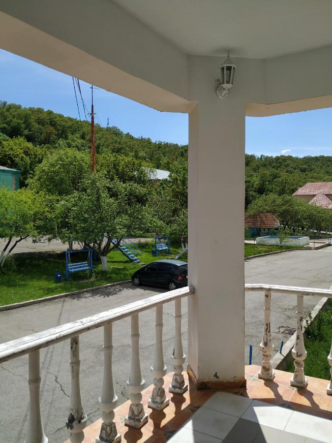 Aliq Hotel ツァグカゾール エクステリア 写真